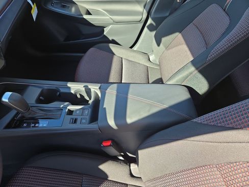New 2026 Nissan Sentra SR w/ Floor Mat Package FWD image 33