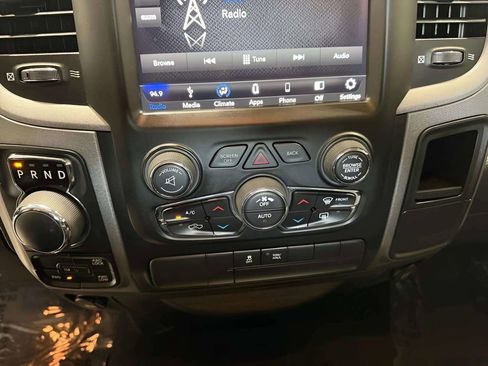 Used 2019 RAM 1500 Express w/ Wheel & Sound Group AWD/4WD image 29