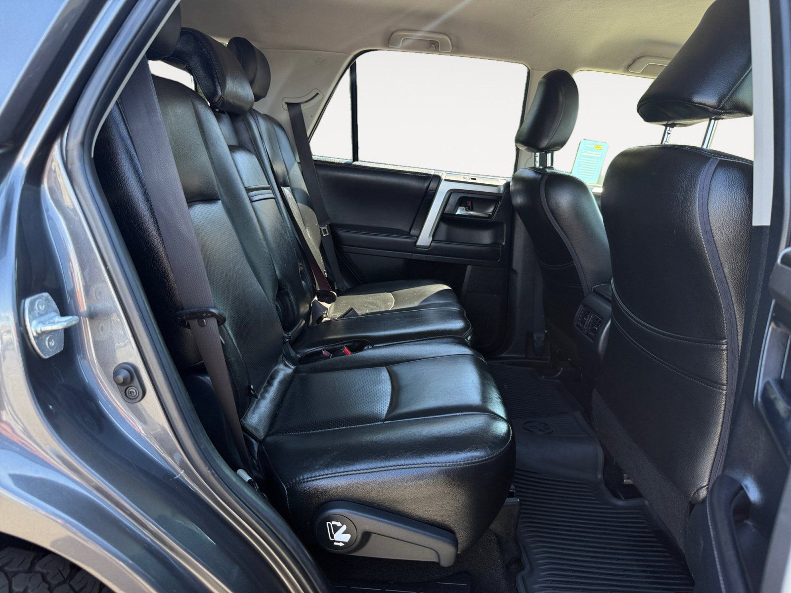 Used 2018 Toyota 4Runner SR5 w/ Wilderness Package AWD/4WD image 18