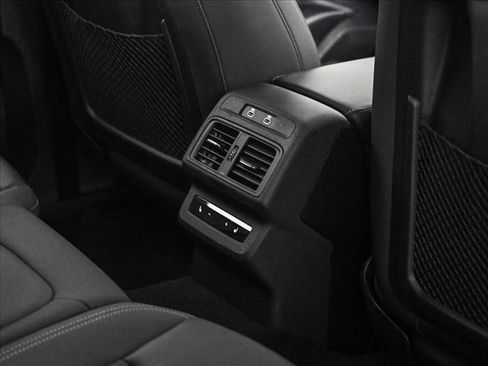 Certified 2025 Audi Q5 Prestige AWD/4WD image 18