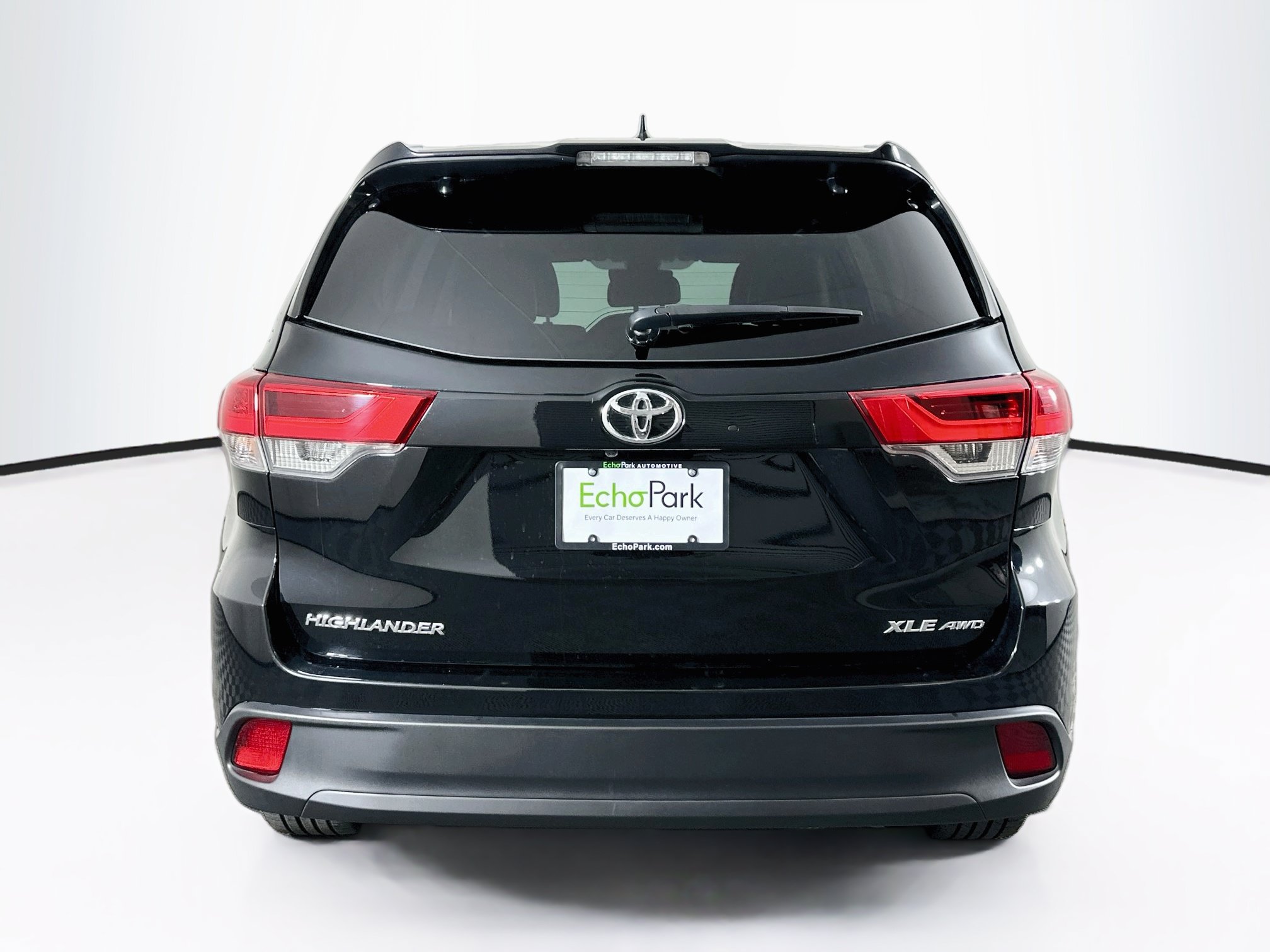 Used 2018 Toyota Highlander XLE AWD/4WD image 7