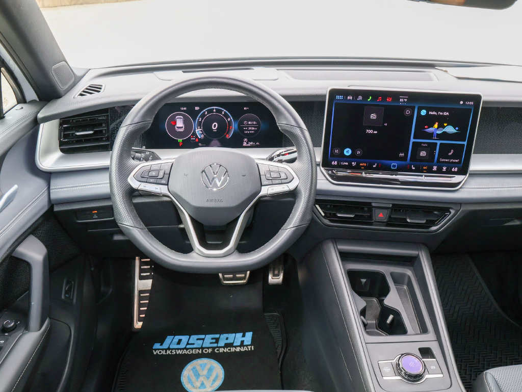 New 2026 Volkswagen Tiguan SE R-Line AWD/4WD image 17