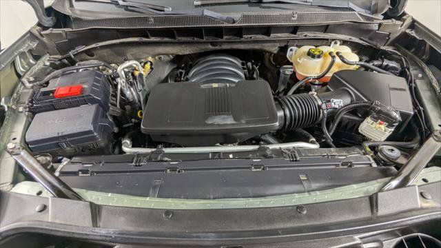 Used 2023 Chevrolet Suburban Premier AWD/4WD image 34