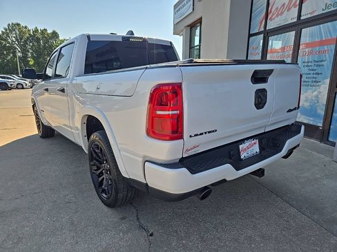 Used 2025 RAM 1500 Limited AWD/4WD image 10