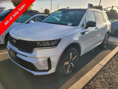 Used 2021 Kia Sorento S w/ Panoramic Sunroof Package