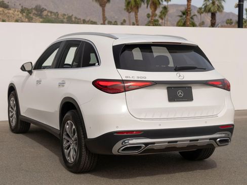 Used 2026 Mercedes-Benz GLC 300 image 7