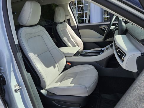 Used 2025 Lincoln Aviator Reserve image 20
