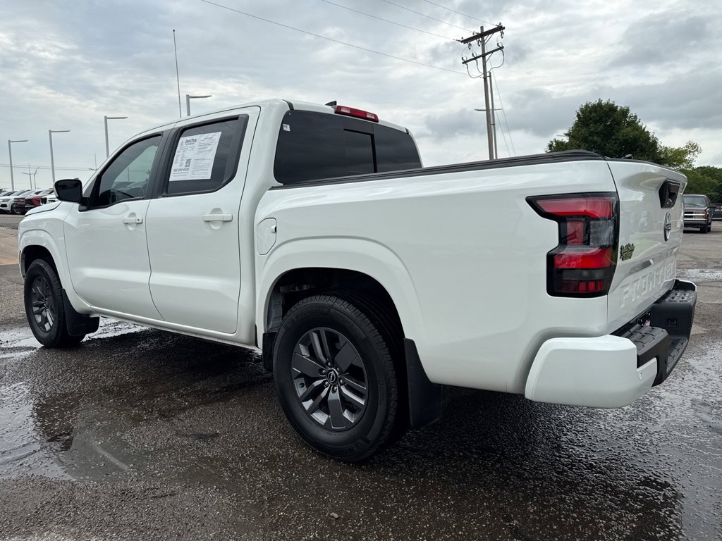 Used 2025 Nissan Frontier SV RWD image 6