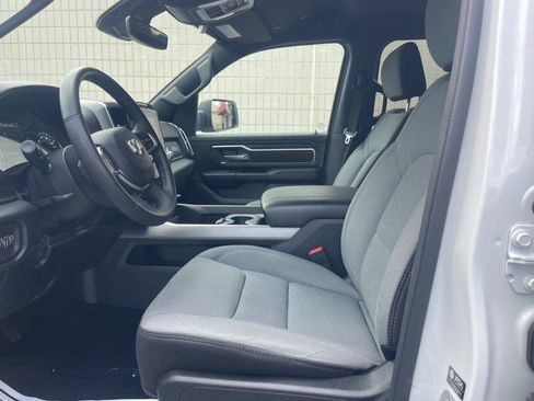 Used 2025 RAM 1500 Big Horn AWD/4WD image 10