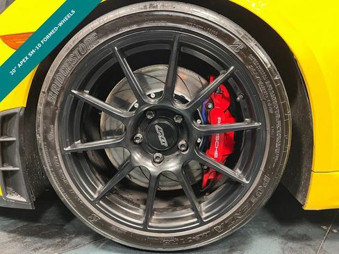 Used 2023 Porsche 718 Cayman GT4 RWD image 6