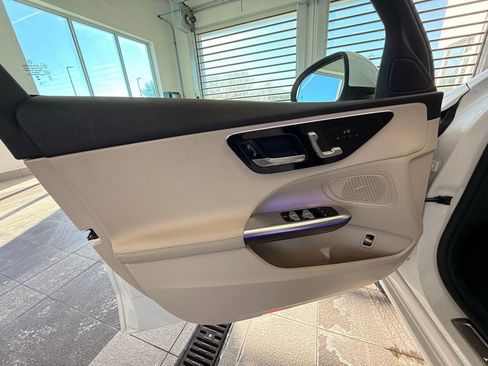 Used 2023 Mercedes-Benz C 300 4MATIC Sedan w/ Exclusive Trim Package image 34