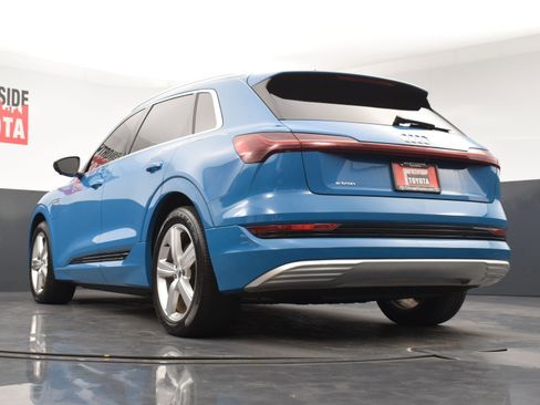 Used 2019 Audi e-tron Premium Plus AWD/4WD image 44