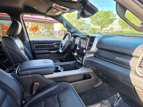 Used 2021 RAM 1500 Laramie w/ Night Edition image 11