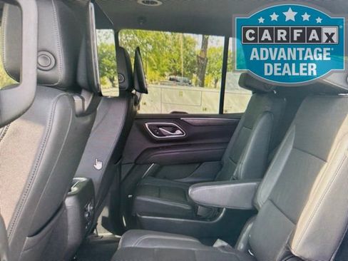 Used 2021 Chevrolet Tahoe Z71 w/ Luxury Package AWD/4WD image 5