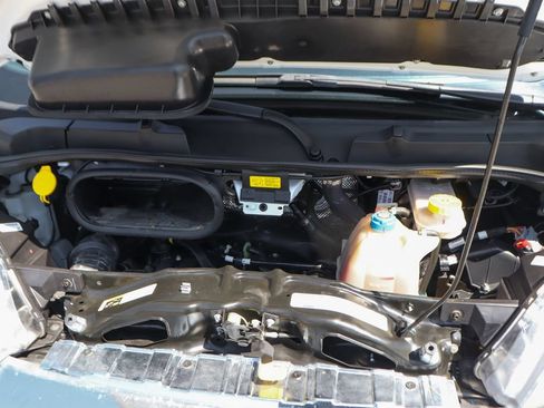 Used 2025 RAM ProMaster 2500 w/ U-Haul Equipment Group FWD image 13