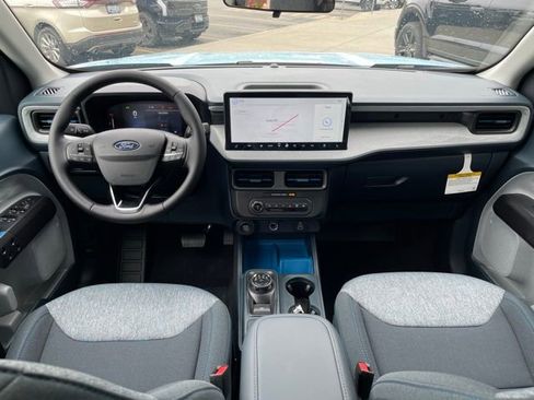 New 2026 Ford Maverick XLT image 8