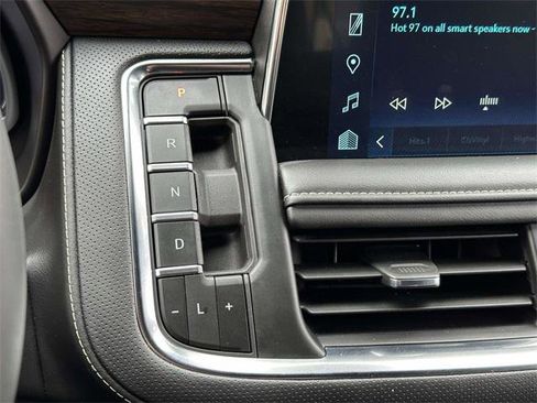 Used 2024 Chevrolet Suburban Premier w/ Premium Package 2 image 27