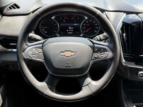 Used 2020 Chevrolet Traverse LT FWD image 22