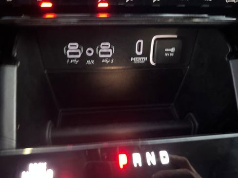 Used 2022 Jeep Grand Cherokee Limited 4xe image 23