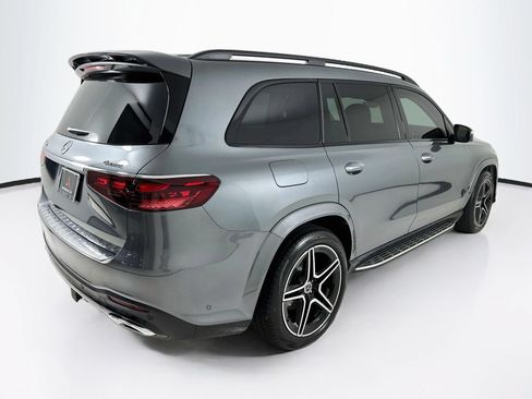 Used 2024 Mercedes-Benz GLS 450 4MATIC image 8