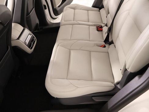 New 2026 Lincoln Nautilus Premier AWD/4WD image 12