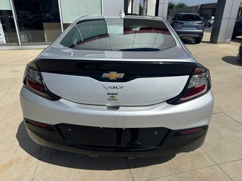 Used 2018 Chevrolet Volt Premier w/ Driver Confidence Package FWD image 6