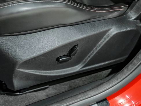Used 2013 Ford Focus ST FWD image 40