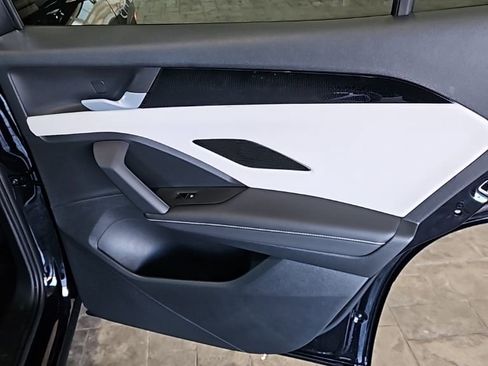 New 2026 Volkswagen Tiguan SE image 15