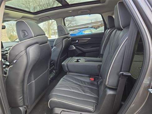 New 2026 Acura MDX SH-AWD w/Advance image 23