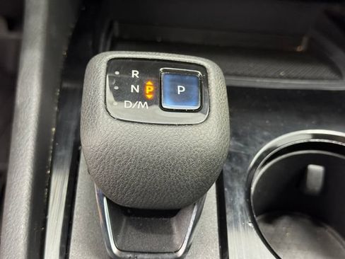 Used 2022 Nissan Rogue SV FWD image 28