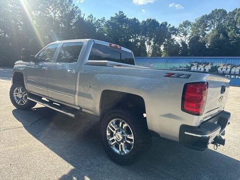Used 2018 Chevrolet Silverado 2500 LTZ w/ Duramax Plus Package AWD/4WD image 11
