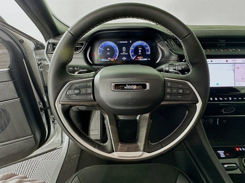New 2026 Jeep Grand Cherokee Altitude AWD/4WD image 16