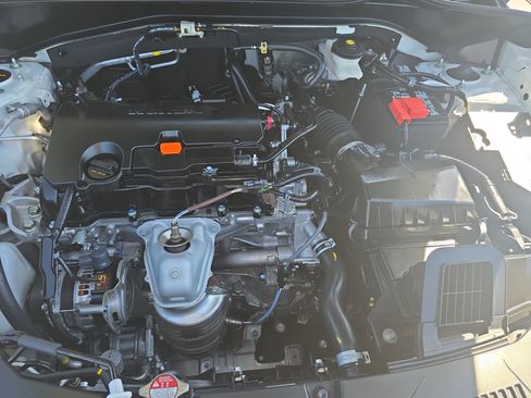 Used 2024 Honda HR-V LX image 27