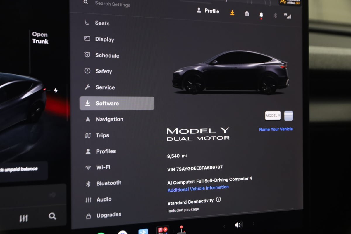 Used 2026 Tesla Model Y AWD image 19