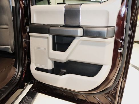 Used 2018 Ford F150 XLT image 64