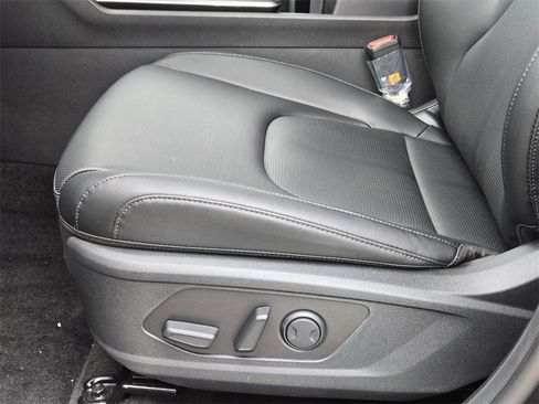 New 2026 Kia Sportage SX image 17