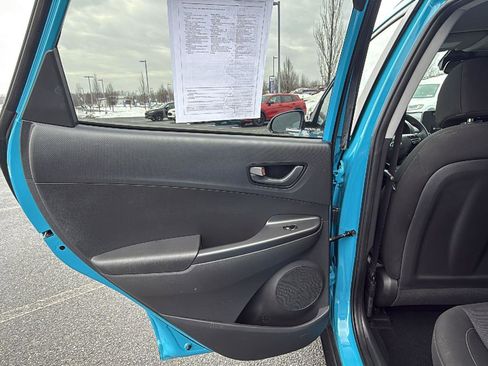 Used 2023 Hyundai Kona SEL image 21