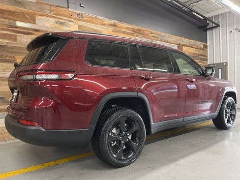 New 2025 Jeep Grand Cherokee L Altitude image 49