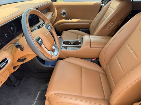 Used 2026 Hyundai Palisade Calligraphy image 5