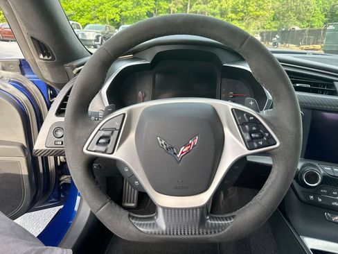 Used 2019 Chevrolet Corvette Stingray Coupe RWD image 16