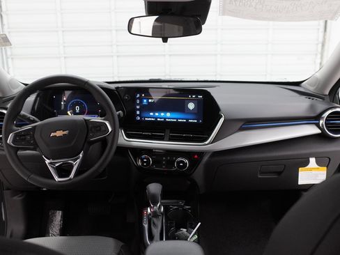 New 2026 Chevrolet Trax LT w/ LT Convenience Package image 35