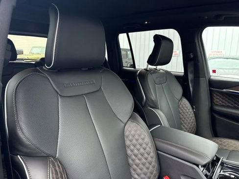New 2025 Jeep Grand Cherokee Summit w/ Obsidian Package image 38