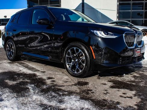 Used 2025 BMW X3 xDrive30i image 3