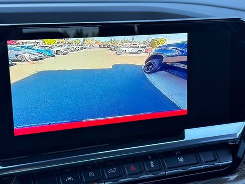 Used 2025 Chevrolet Silverado 1500 LT image 27