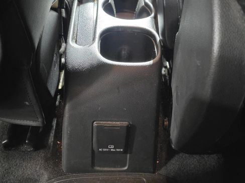 Used 2019 Chevrolet Trax LT w/ LT Convenience Package image 11