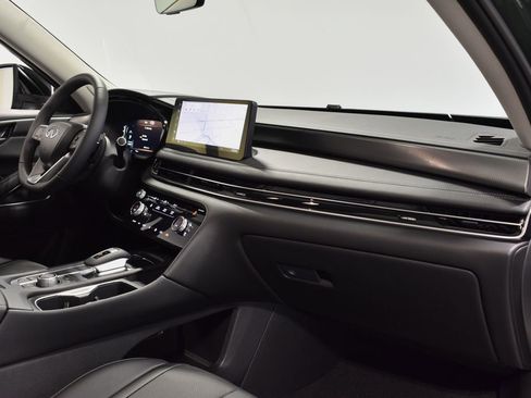 Certified 2026 INFINITI QX60 Luxe w/ Family Package AWD/4WD image 19