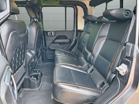 Used 2023 Jeep Gladiator Mojave w/ LED Lighting Group image 11