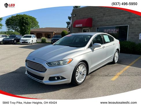 Used 2016 Ford Fusion SE w/ Equipment Group 202A FWD image 1