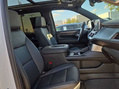 Used 2024 Chevrolet Tahoe LT w/ Luxury Package RWD image 18
