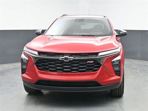 New 2026 Chevrolet Trax RS image 3